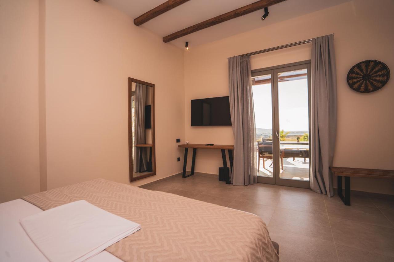 Kouros Blanc Resort & Suites Pounda Exterior foto